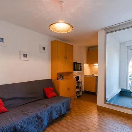 T2 Avec Piscine A - Proche Et Commerces - Fr-1-409a-14 Apartment