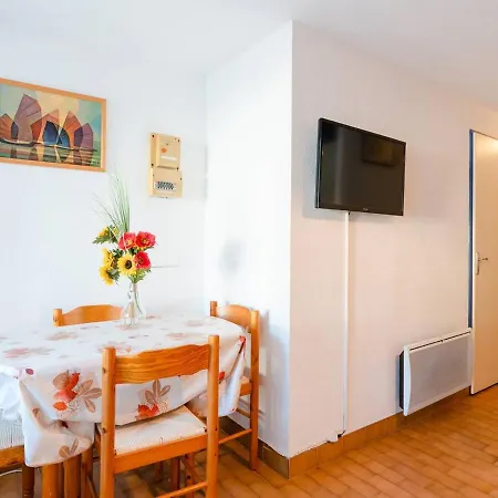 Apartment T2 Avec Piscine A - Proche Et Commerces - Fr-1-409a-14